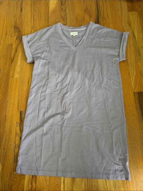 Lou & Grey Dresses & Skirts - Lou & Grey signature soft v neck dress